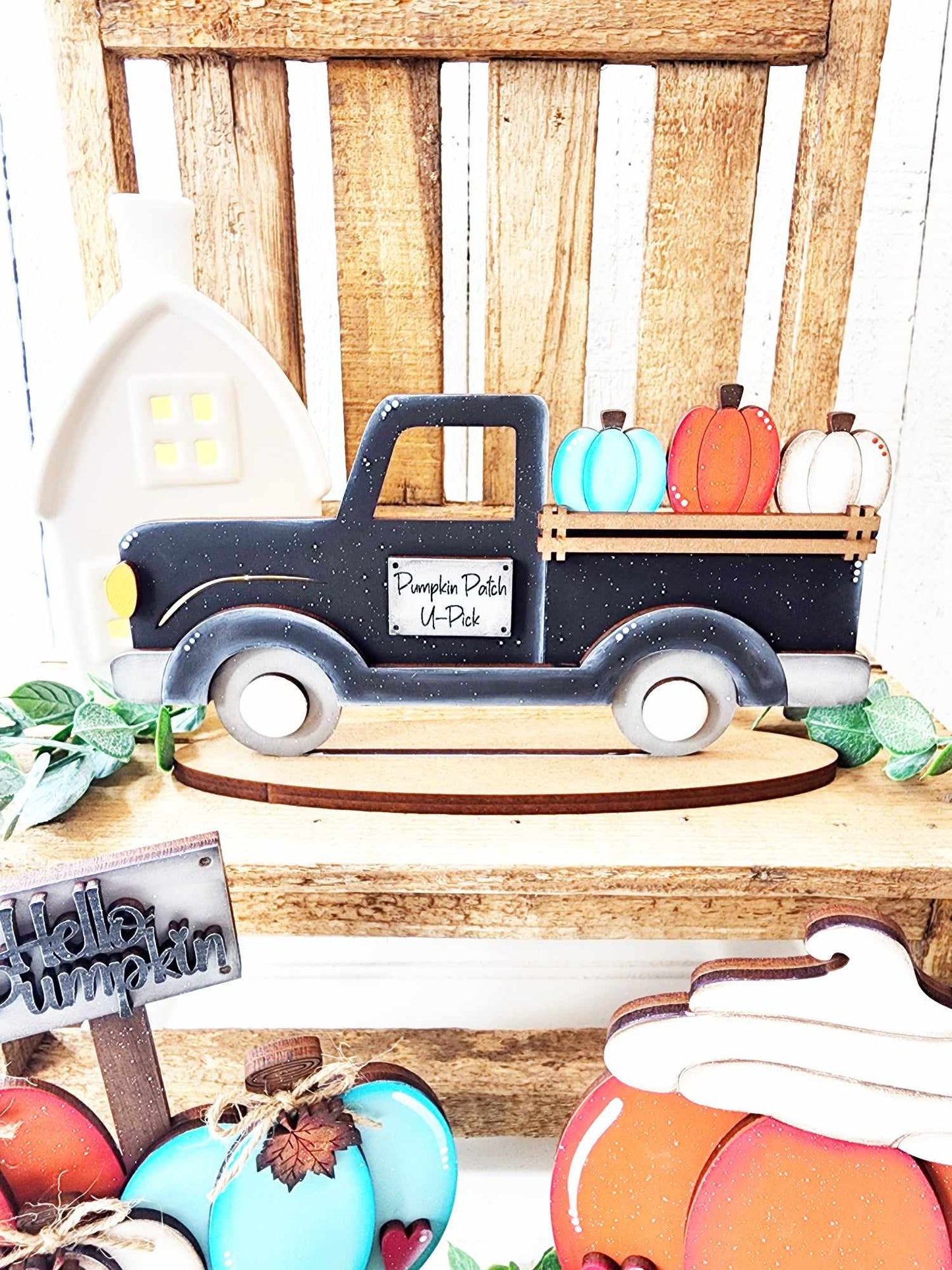 Hello Pumpkin Shelf Sitter DIY Kit