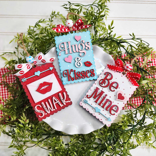 Hugs & Kisses Valentine Gift Card Holders DIY Kit