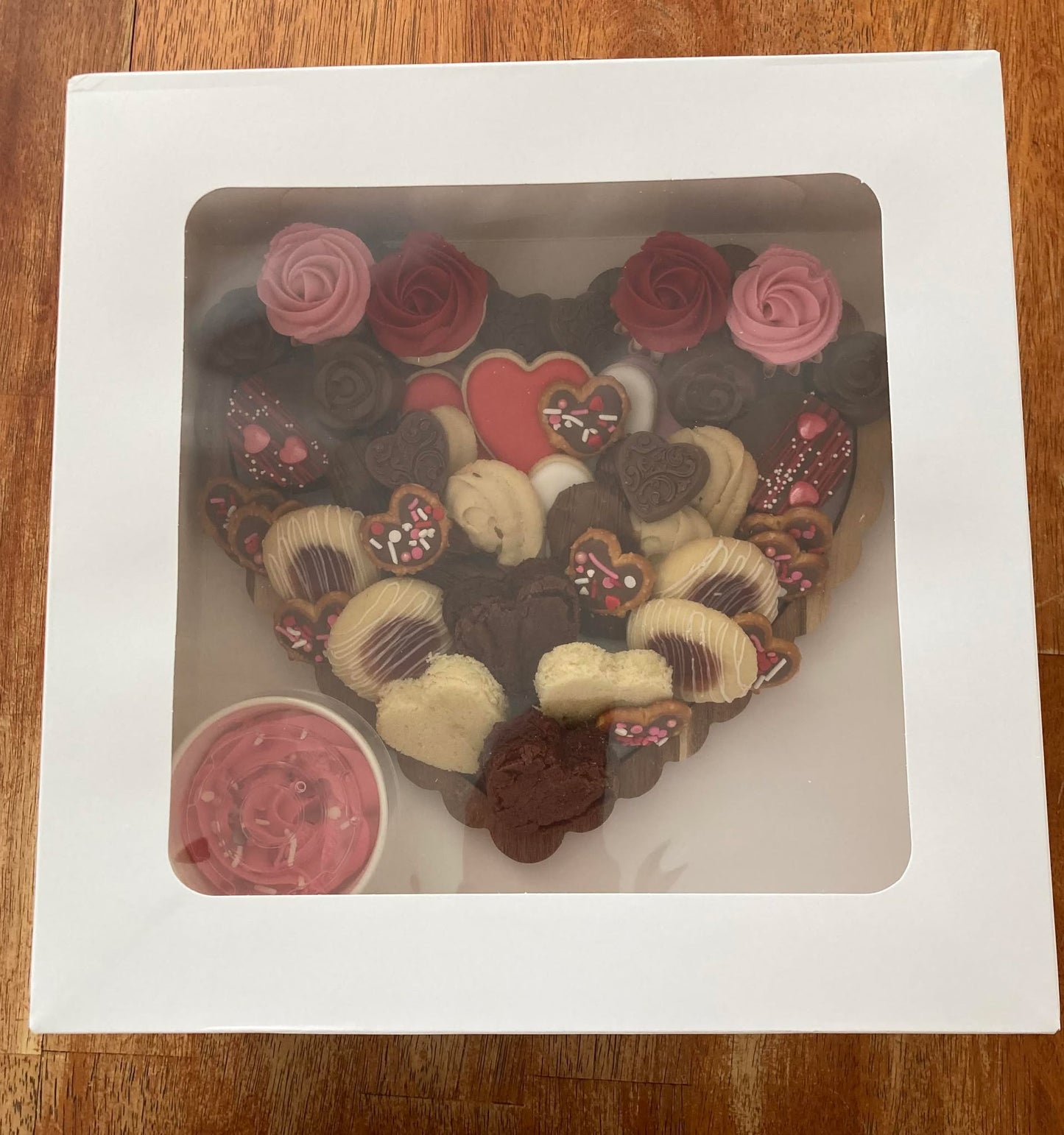 Valentine Buttercream Dessert Box